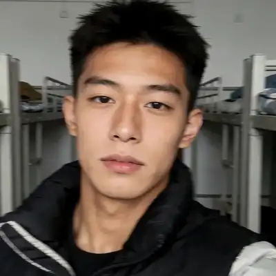 何平